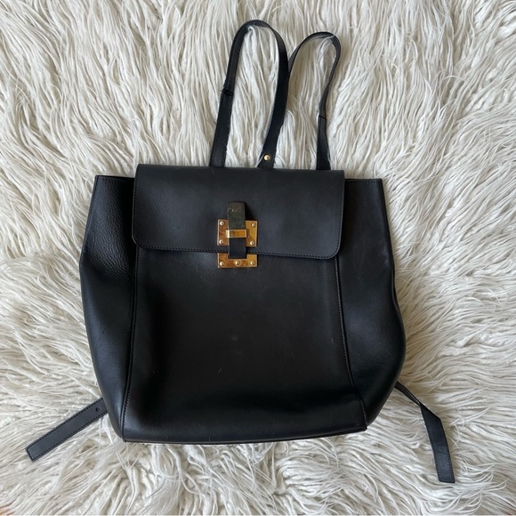 Sophie Hulme Black Leather Single Soft Flap Gold Tone Hardware Backpack main image 4